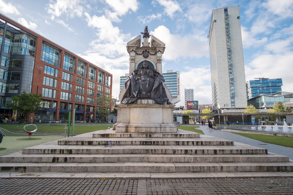 Queen Victoria Statue at Piccadilly Gardens