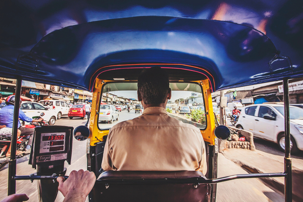 The Rickshaw Challenge – Drive a Auto Rickshaw Across India